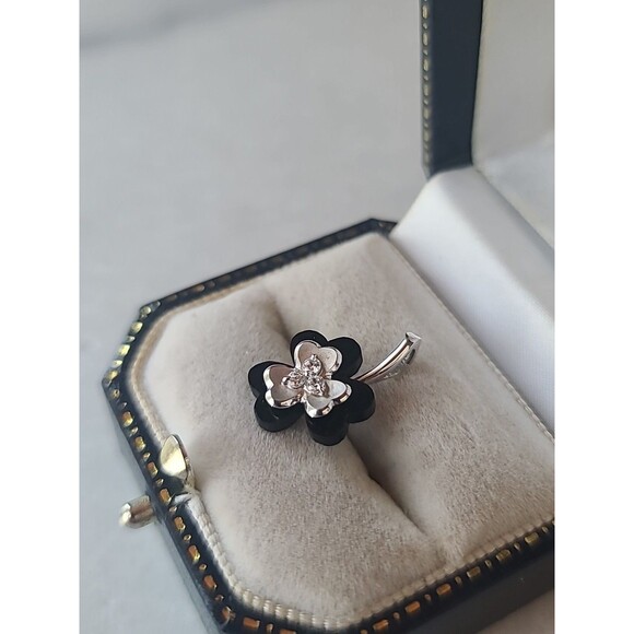 14K White Gold CZ Black Plastic Clover Pendant Vintage - Picture 6 of 10